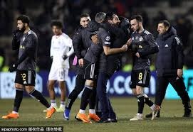 马克斯·谢泽尔蝉联国联赛扬奖，奠定当代第一右投地位